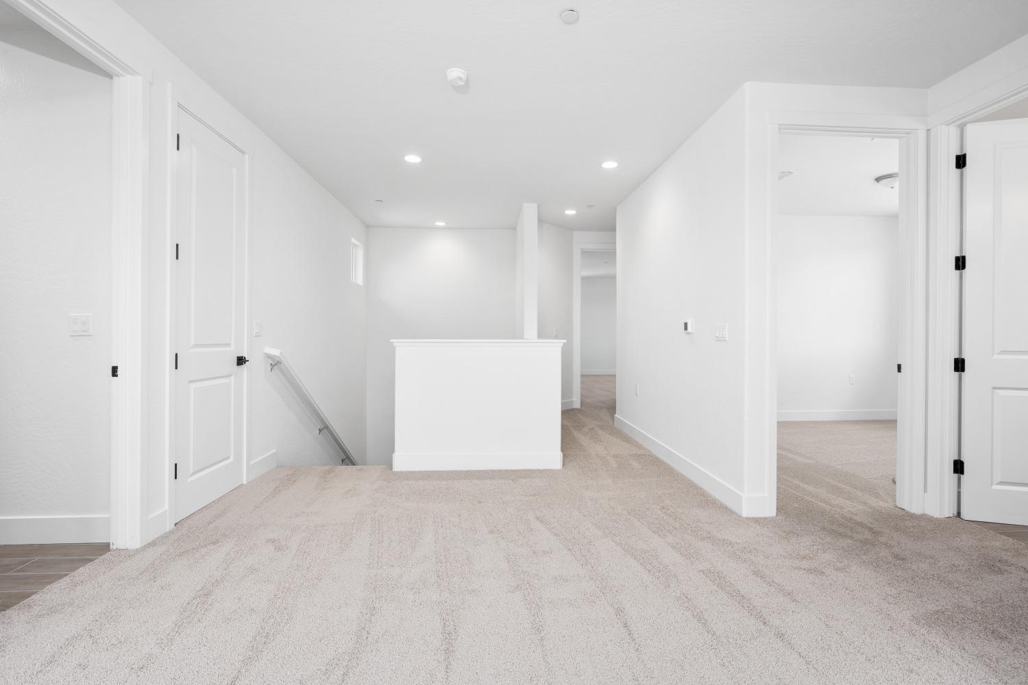 8071 Sierra Ct, Friant, CA 93626