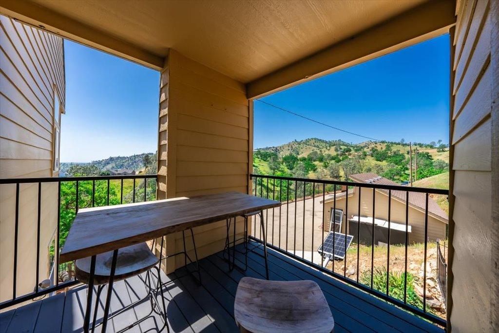 49351 Ralston Rdg, Friant, CA 93626