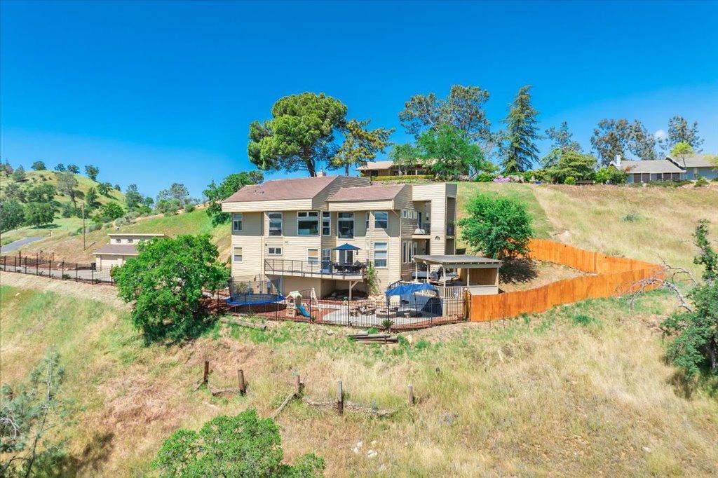 49351 Ralston Rdg, Friant, CA 93626