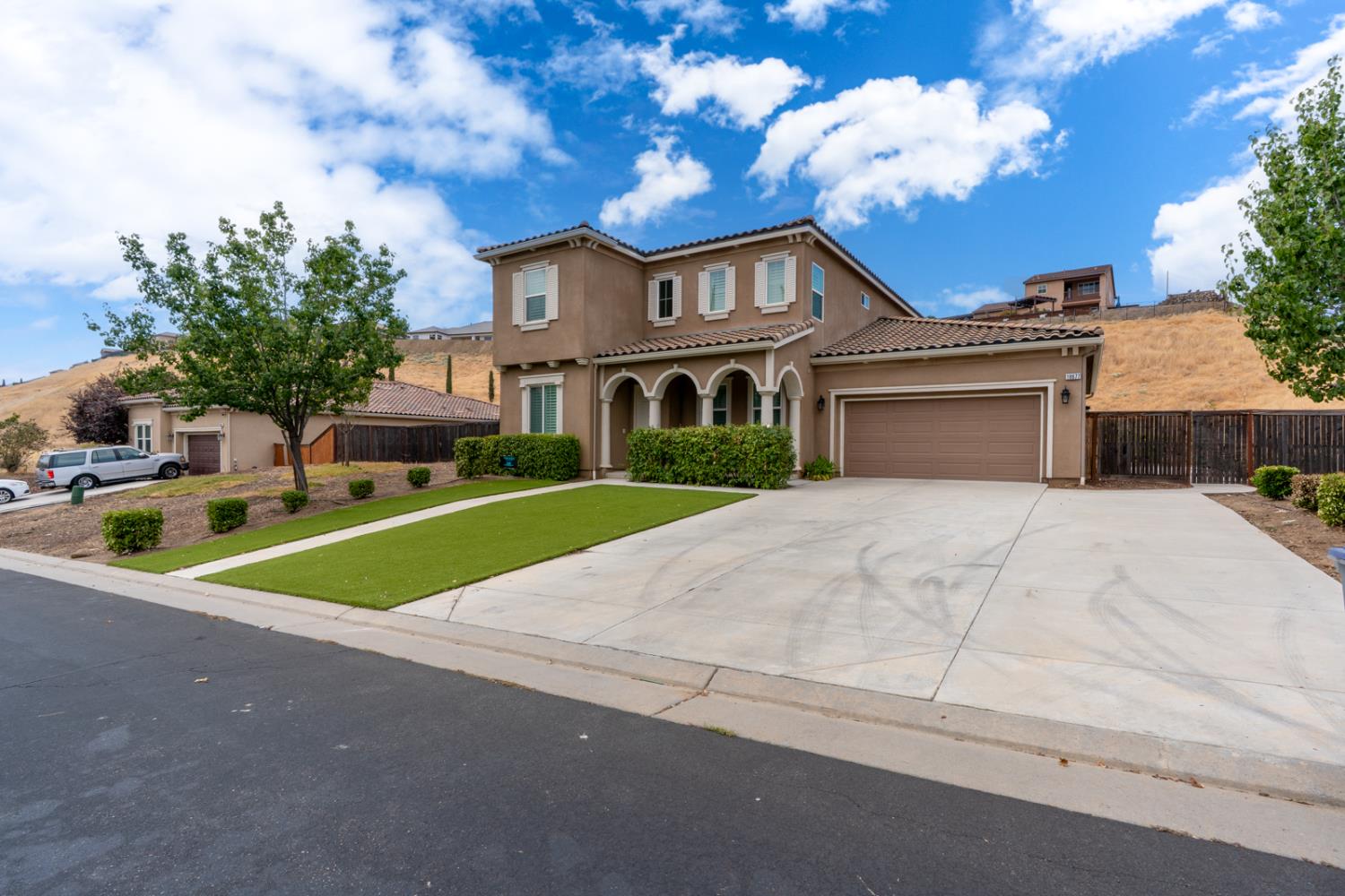 18677 Via Bellagio, Friant, CA 93626