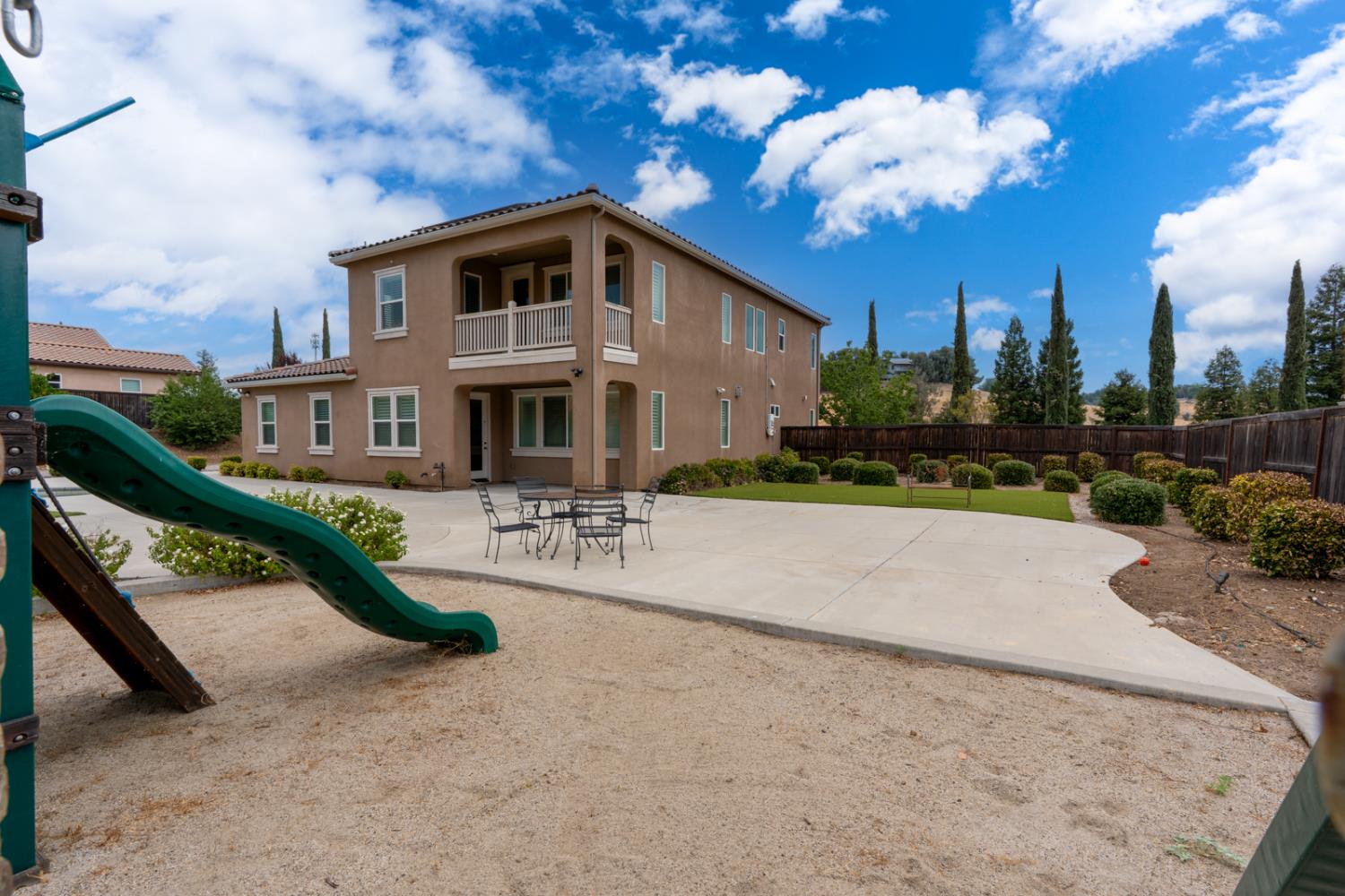 18677 Via Bellagio, Friant, CA 93626