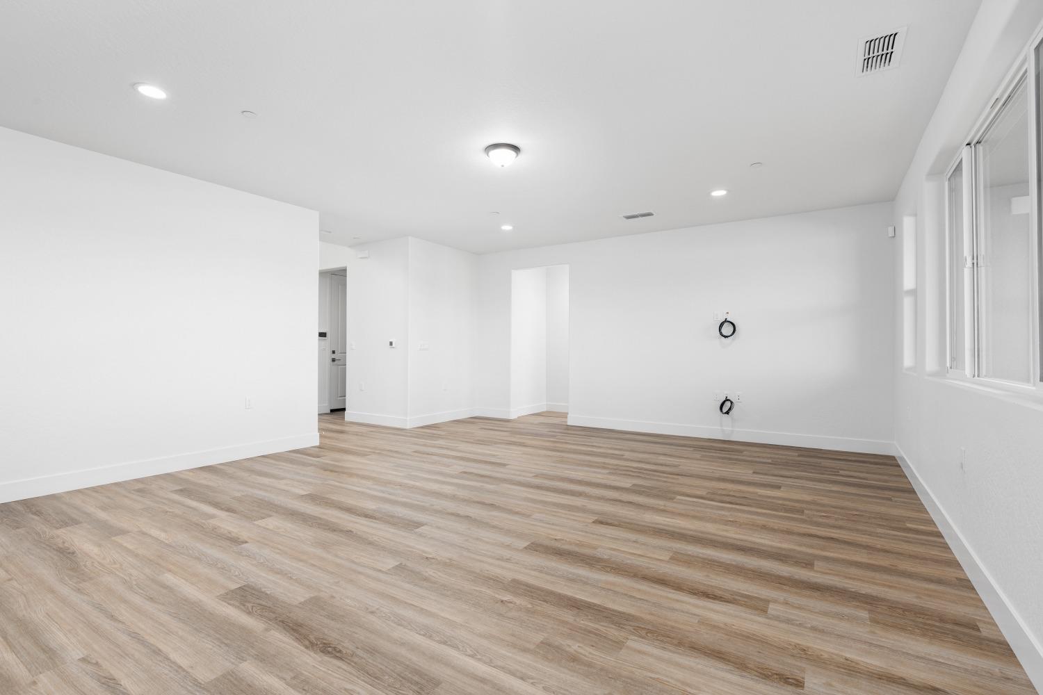 8184 Creek View, Friant, CA 93626