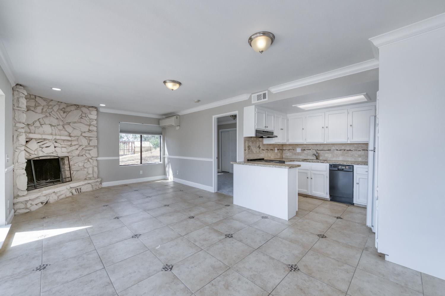20515 Galileo Ct, Friant, CA 93626