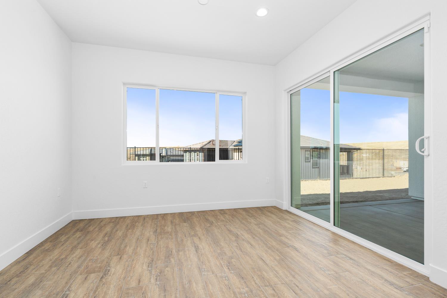 8168 Creek View, Friant, CA 93626