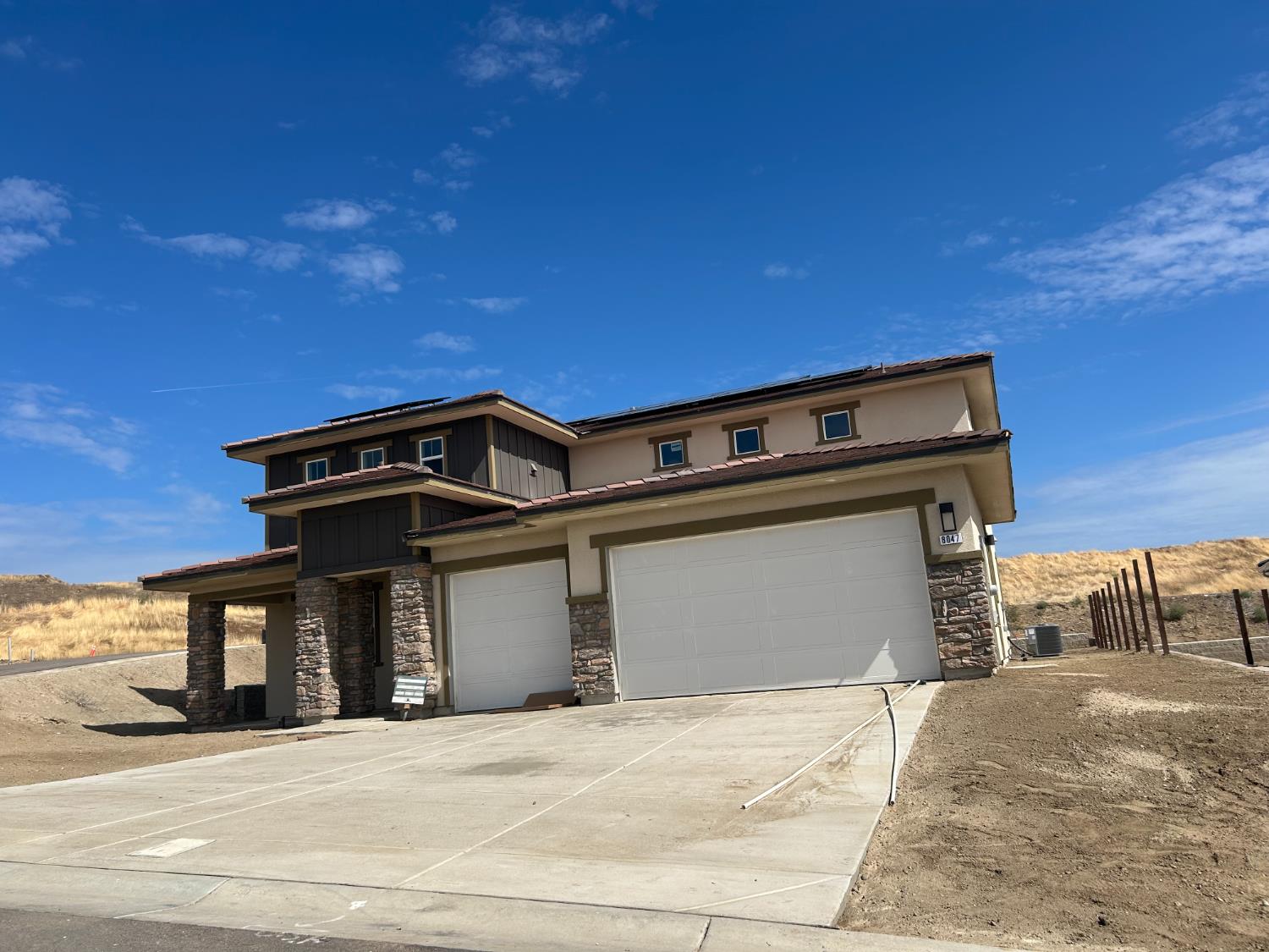 8047 Creek View, Friant, CA 93626