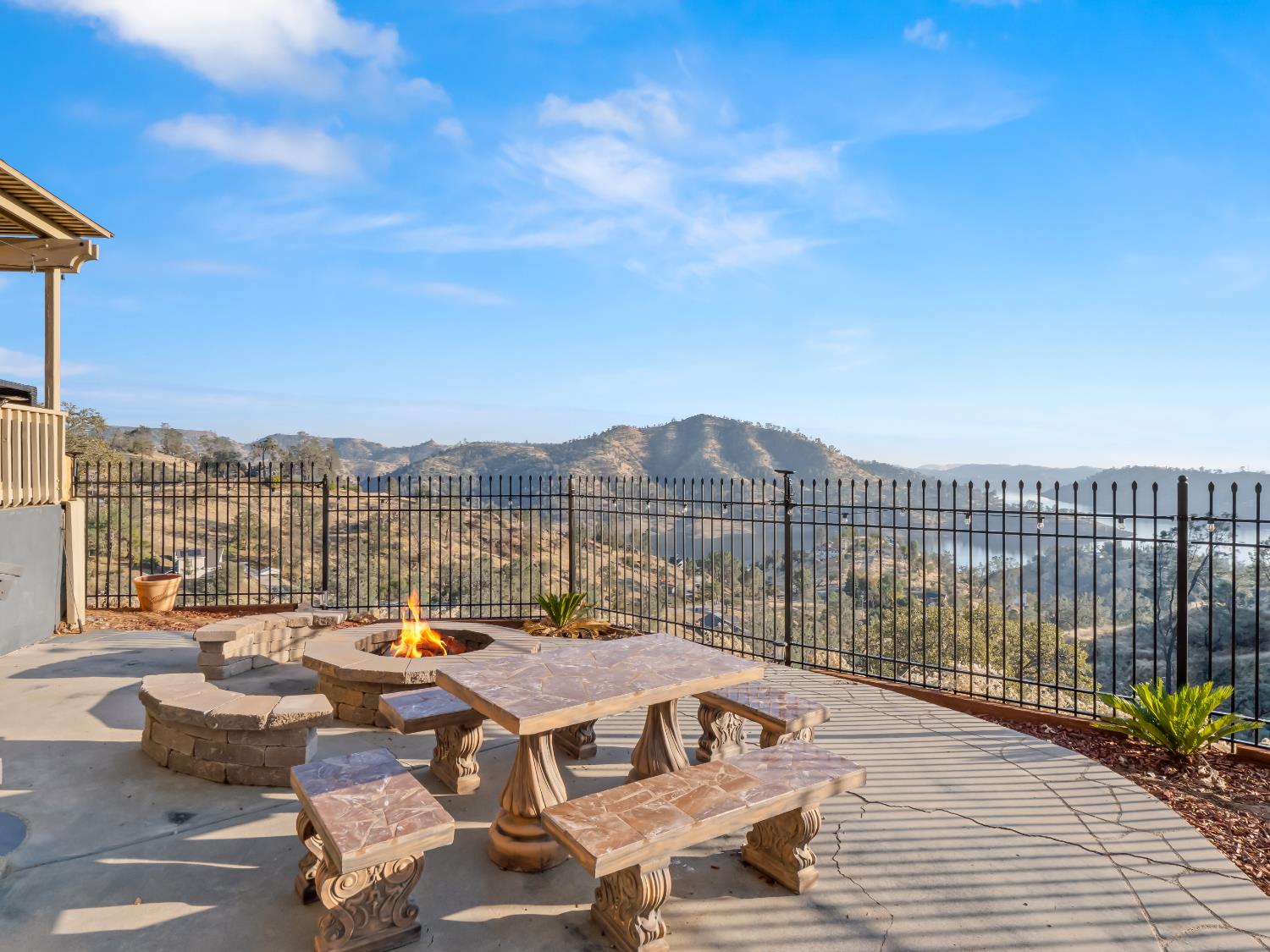 49351 Ralston Ridge, Friant, CA 93626