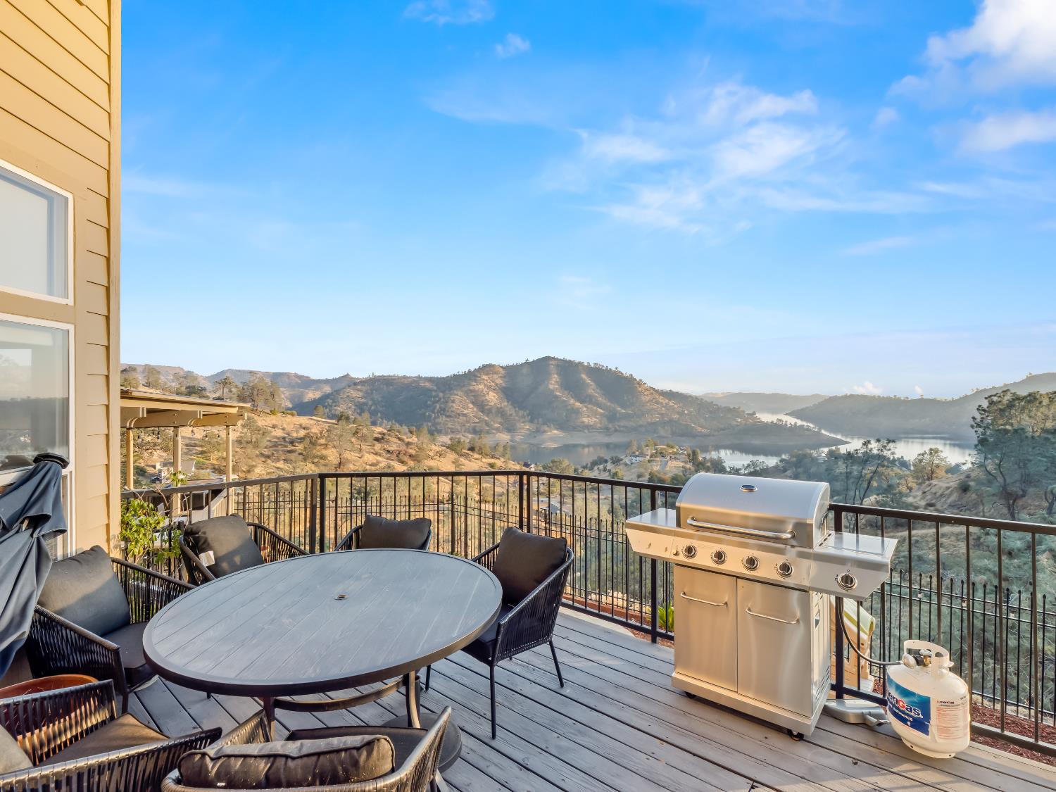 49351 Ralston Ridge, Friant, CA 93626