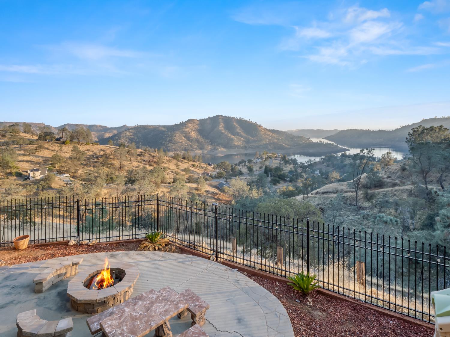 49351 Ralston Ridge, Friant, CA 93626