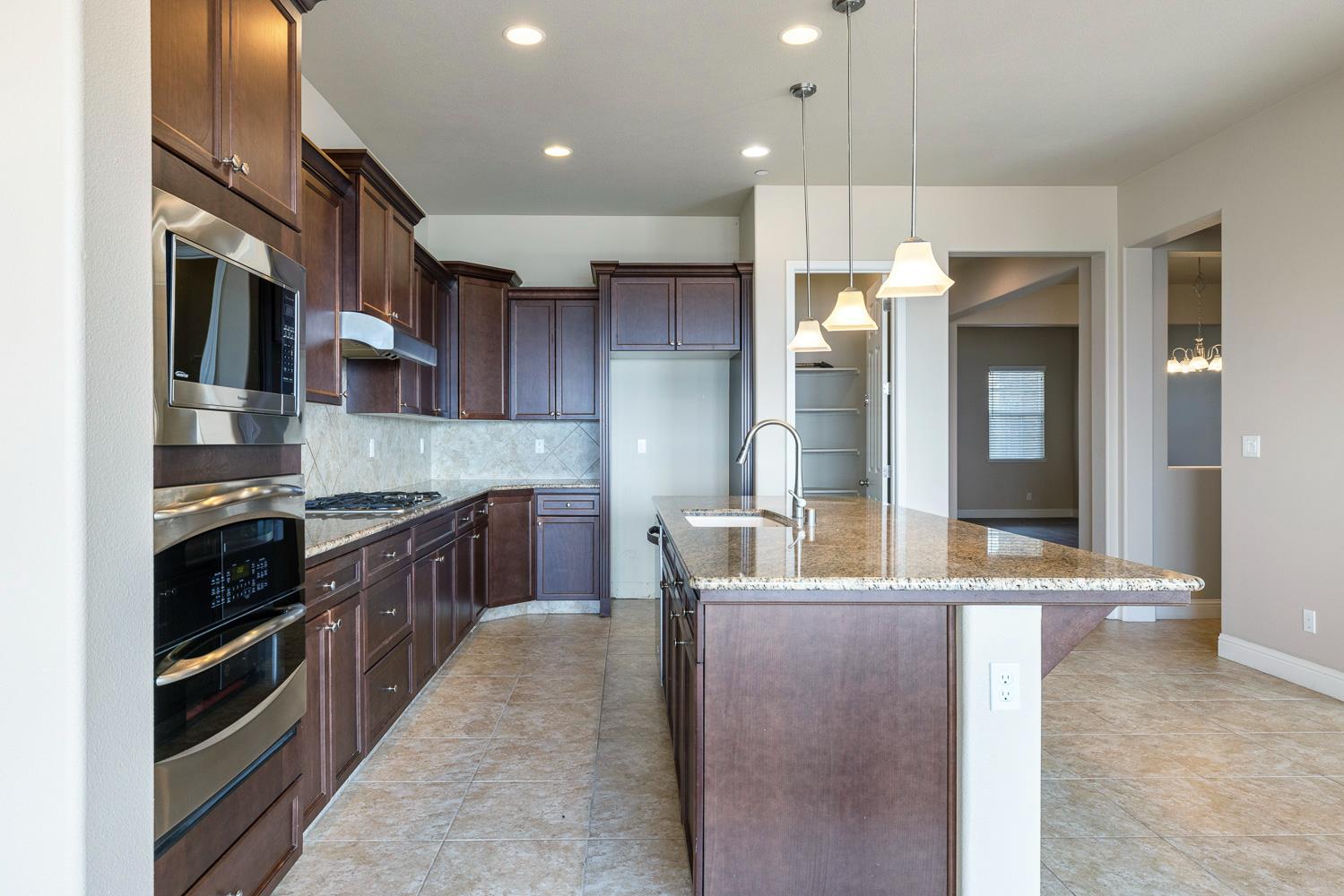 18978 Via Bellagio, Friant, CA 93626