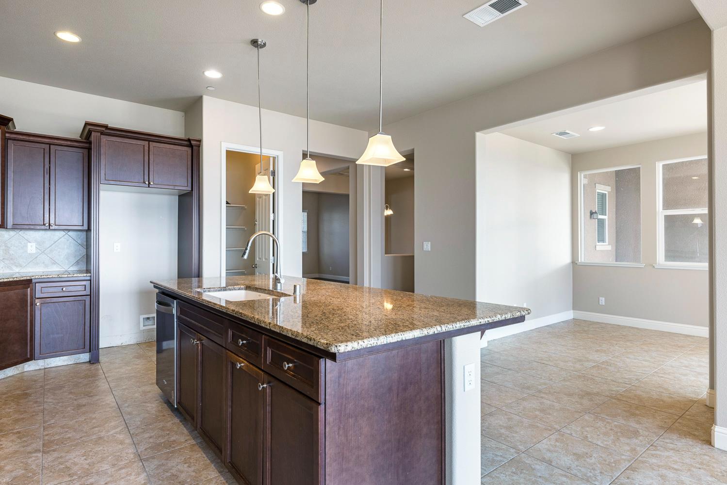 18978 Via Bellagio, Friant, CA 93626