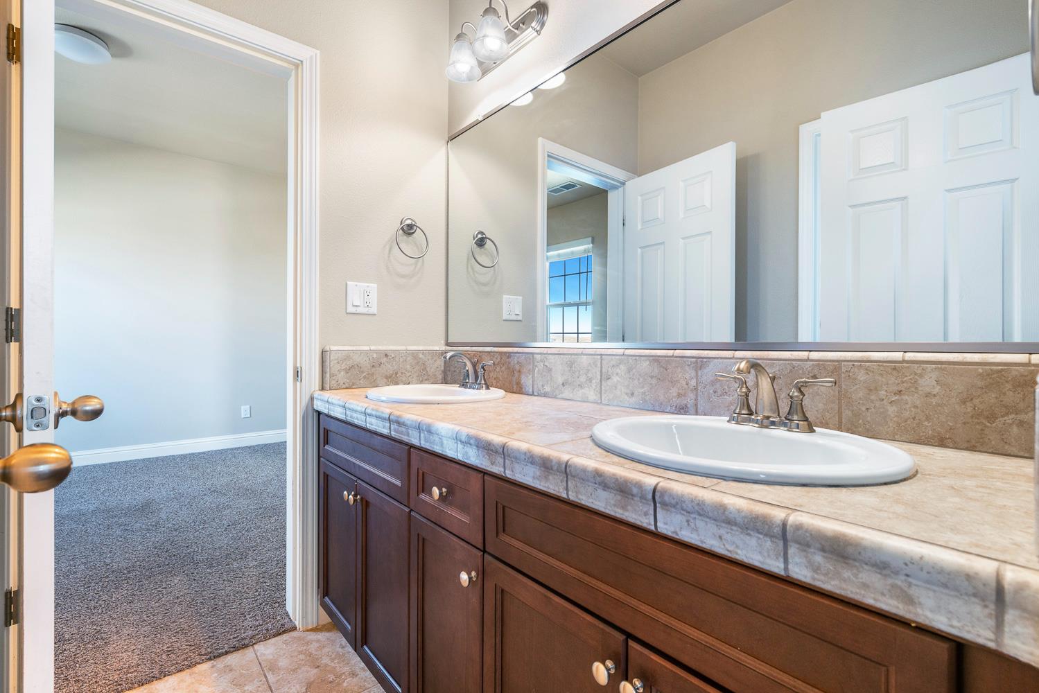 18978 Via Bellagio, Friant, CA 93626