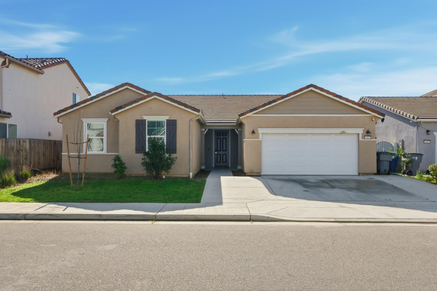 6433 W Acacia Ave, Fresno, CA 93723