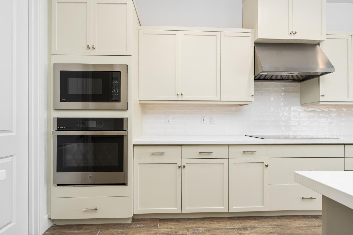 8168 Creek View, Friant, CA 93626