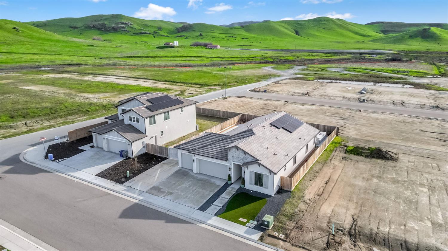 19719 Desert Willow Ln, Friant, CA 93626