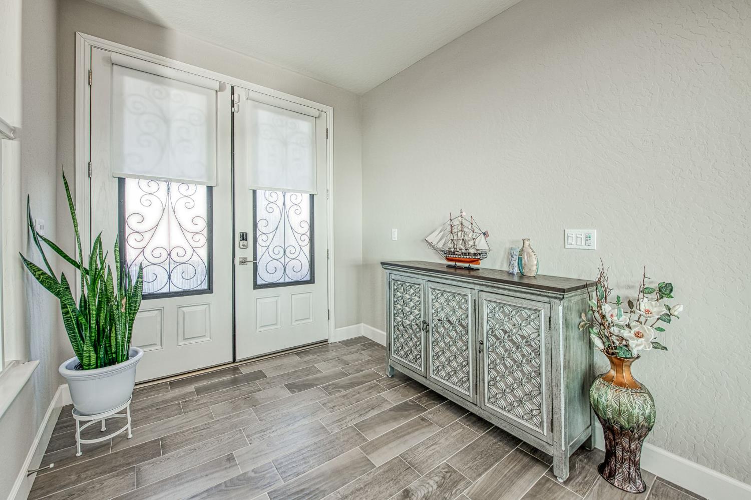 19733 Desert Willow Ln, Friant, CA 93626