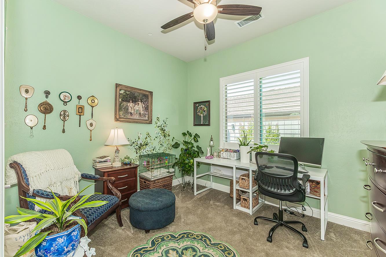 19732 Desert Willow Ln, Friant, CA 93626