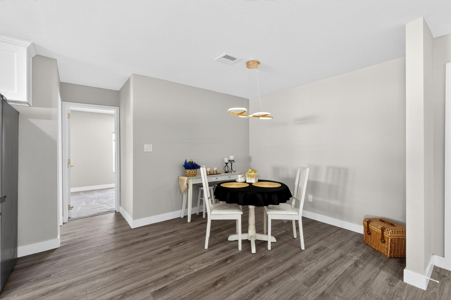 105 W Herndon Ave #SPC64, Pinedale, CA 93650