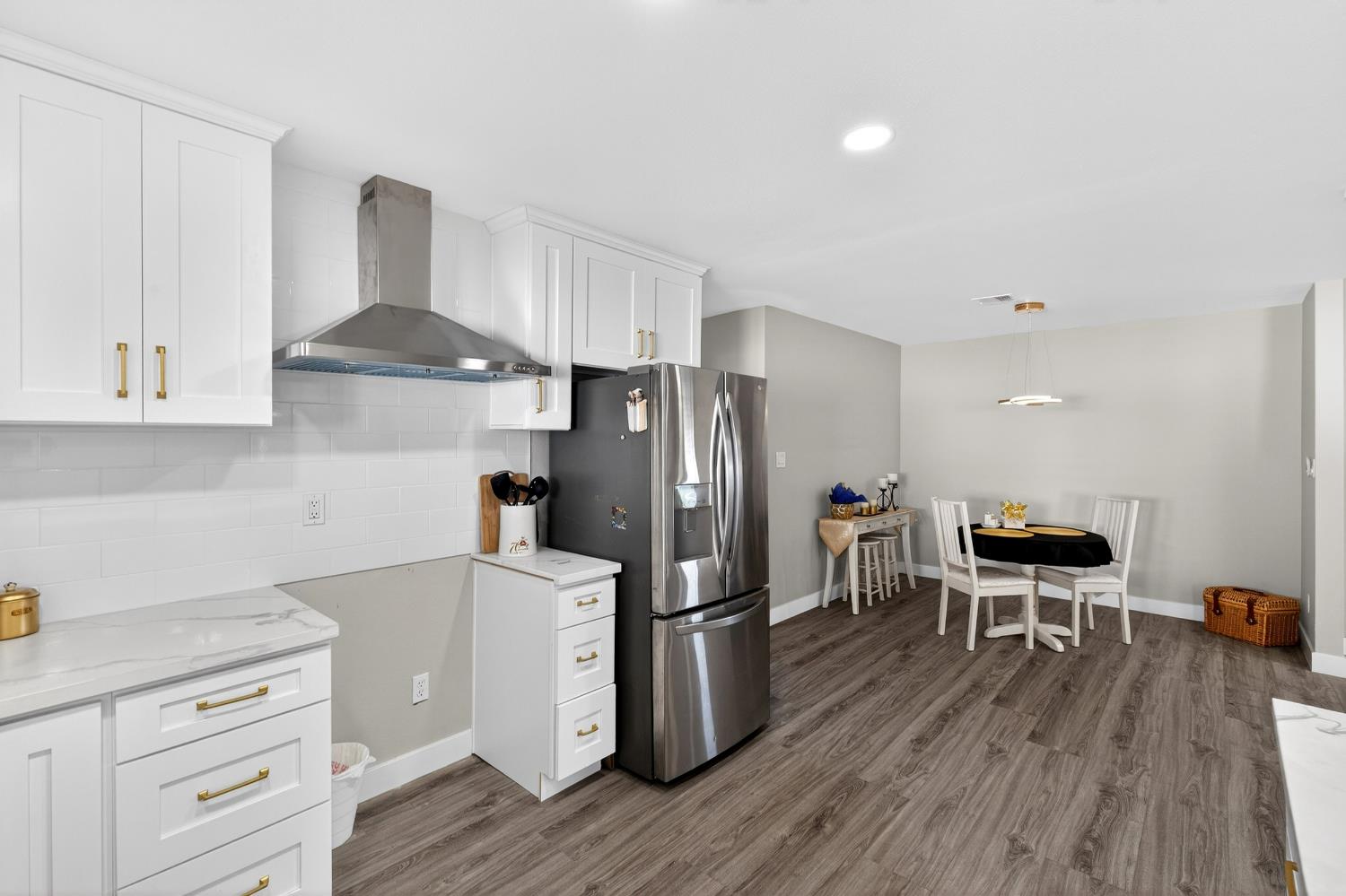 105 W Herndon Ave #SPC64, Pinedale, CA 93650