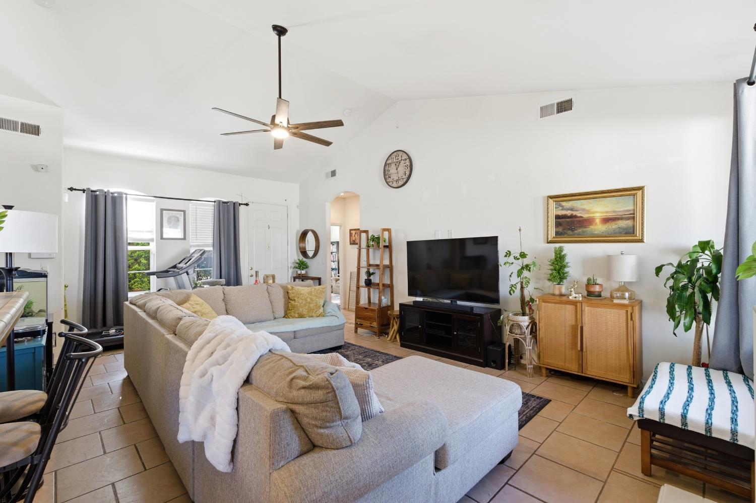 5659 N Brent Ave, Fresno, CA 93723