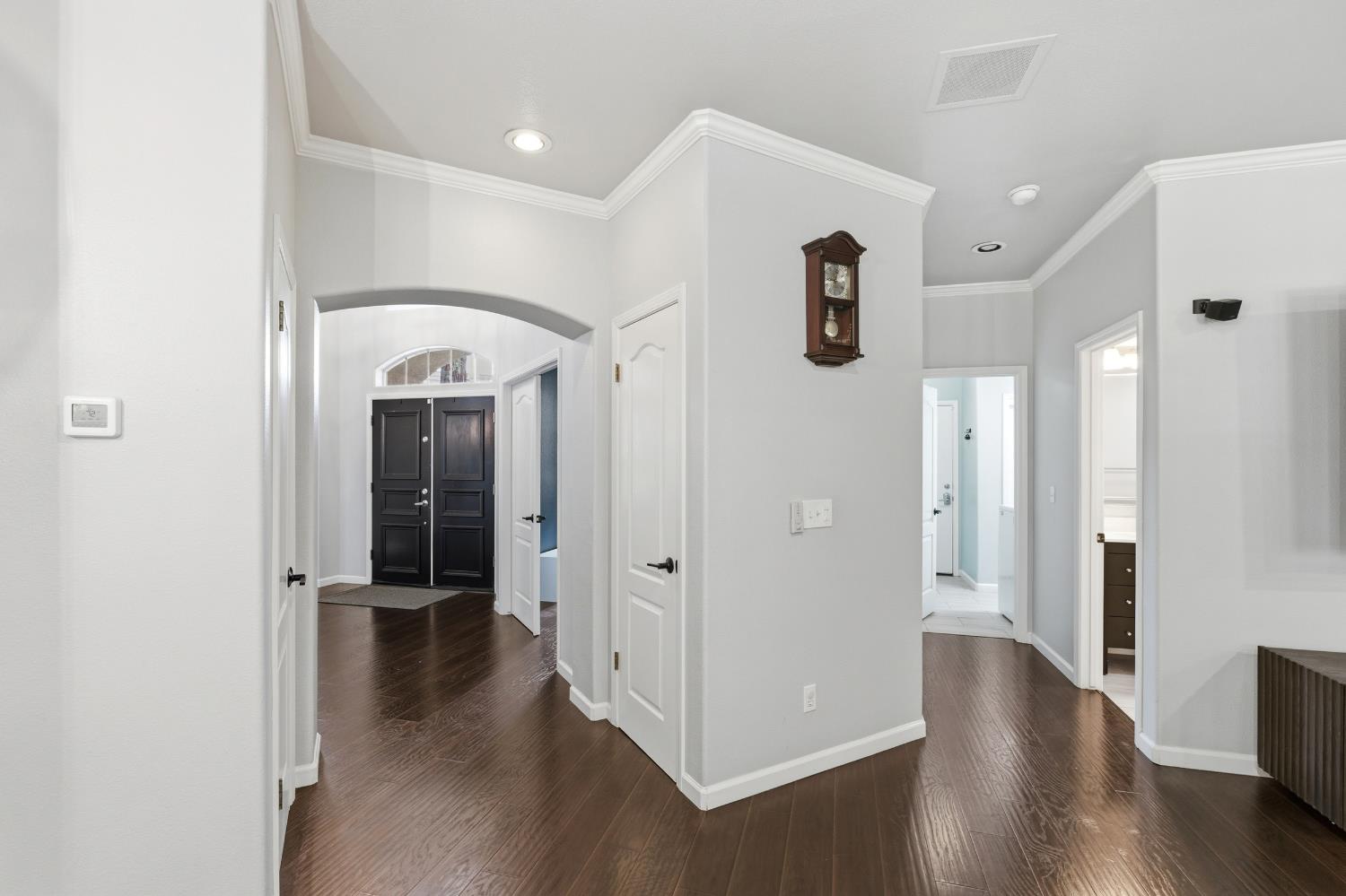 10340 N Sinclair Cir, Fresno, CA 93730