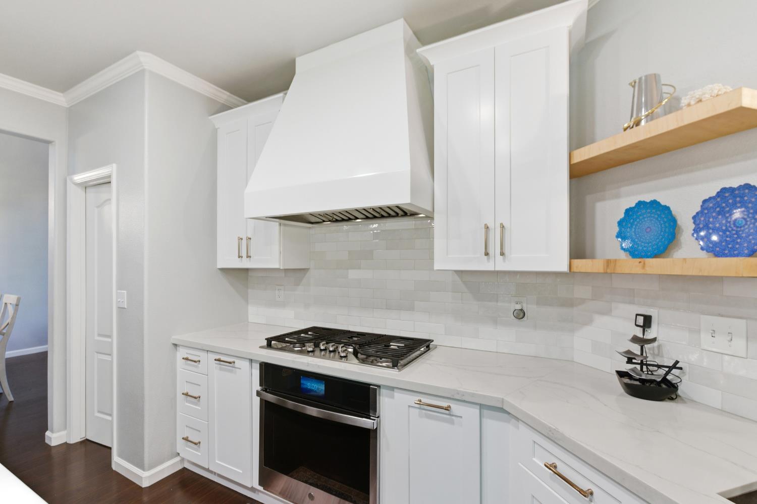 10340 N Sinclair Cir, Fresno, CA 93730