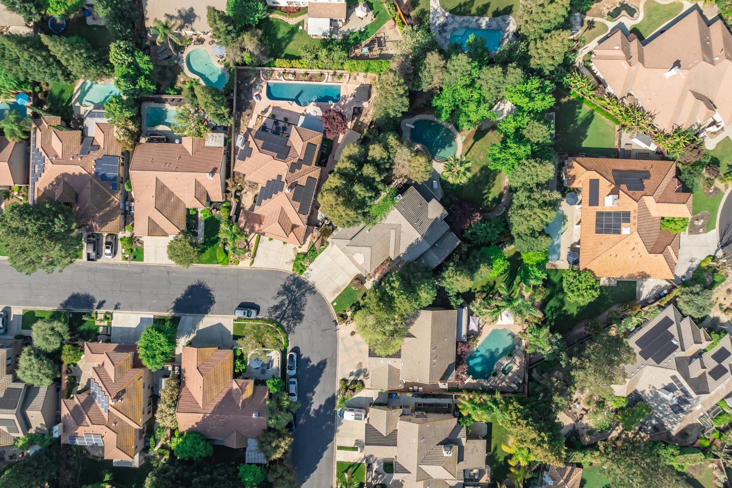 10340 N Sinclair Cir, Fresno, CA 93730