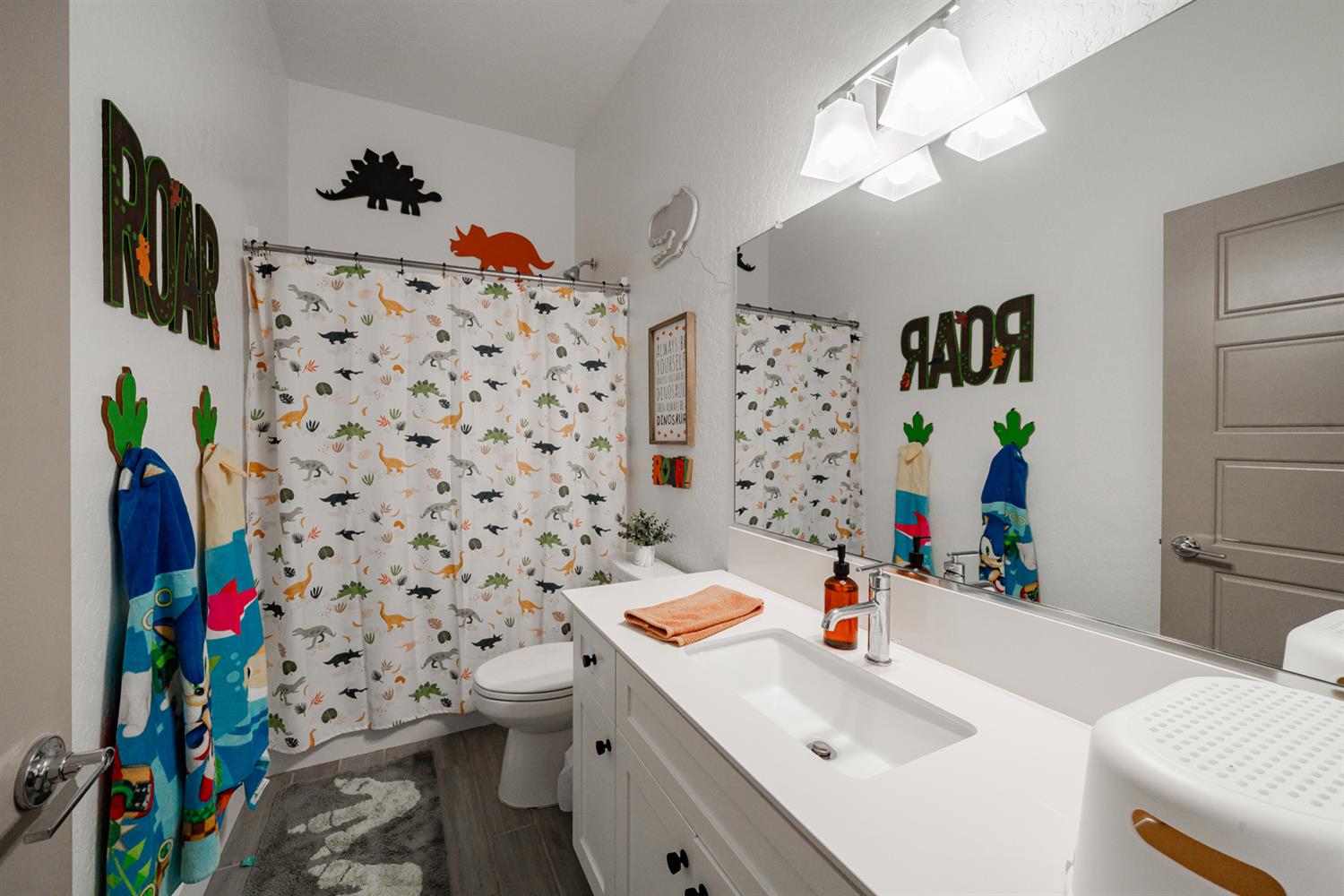 20058 Sunset Dr, Friant, CA 93626