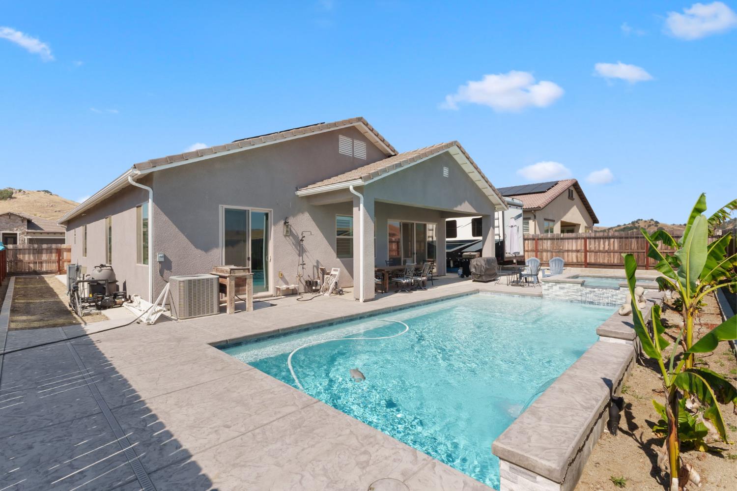 19719 Goldfield Ln, Friant, CA 93626