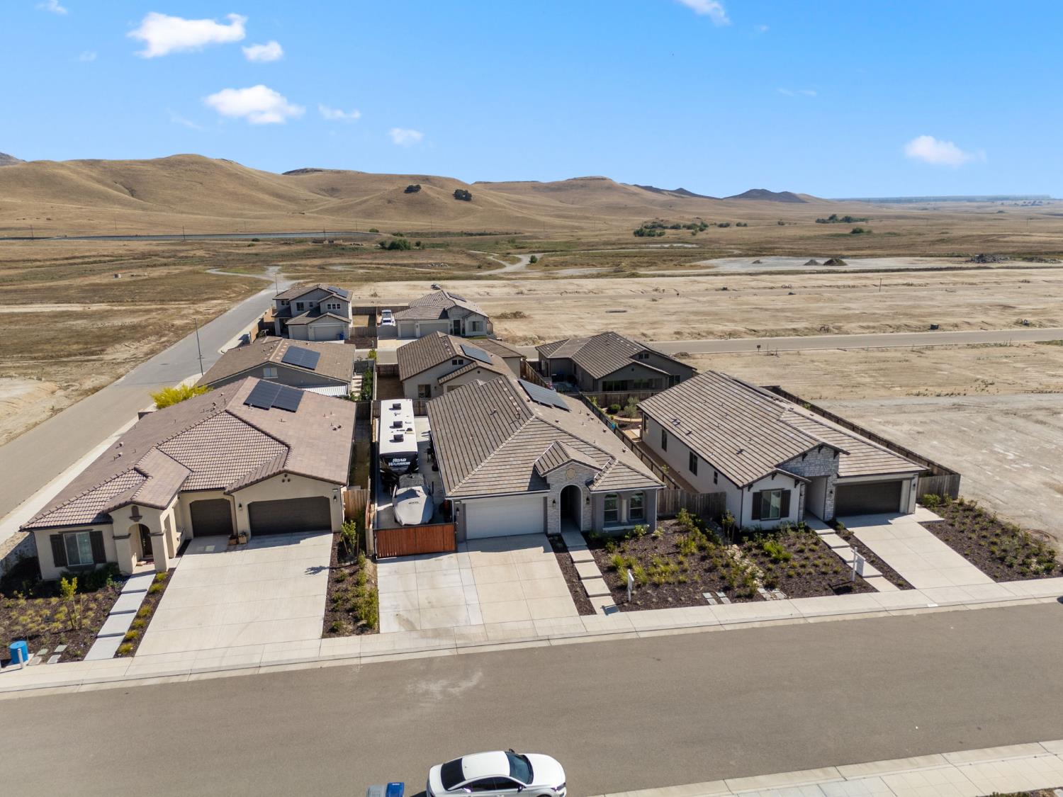 19719 Goldfield Ln, Friant, CA 93626