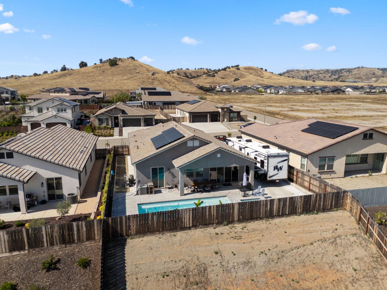19719 Goldfield Ln, Friant, CA 93626